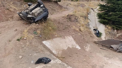 Malatya’da otomobil su kanalına girip ağaca çarptı: 1 yaralı