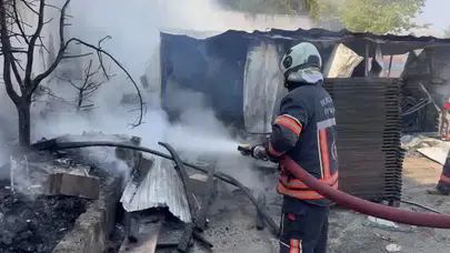 Yeşilyurt'ta İşçi Konteynerlerinde Yangın: Maddi Hasar Meydana Geldi