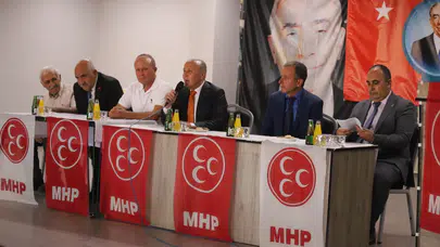 MHP Hekimhan’da Efendi Akyüz Yeniden Başkan Seçildi