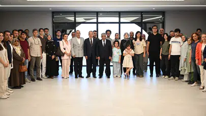 Yeşilyurt Belediyesi'nden YKS'de Derece Alanlara Ödül