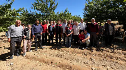 Çiftçiler İçin Tarla Okulu Dönemi: Eğitimler Sahada Sürüyor