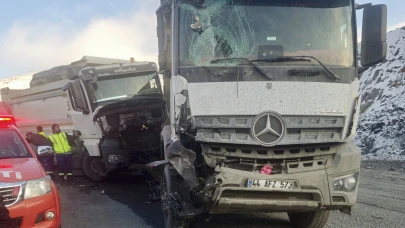 Malatya’da Peş Peşe Kazalar: Kamyonlar Çarpıştı, Araç Bahçeye Uçtu