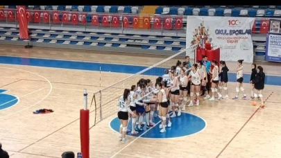 Lüks Otel, Derbide Beklenmedik Bir Şekilde Yenildi