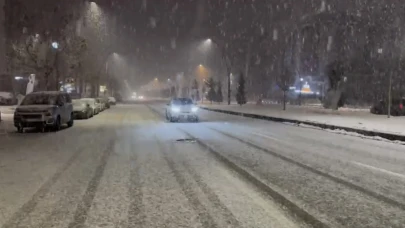 Malatya’da Kar Bastırdı: Ekipler Sahada, Buzlanma Riski Sürüyor