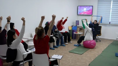 Malatya’da Kadınlara Özel "Menopoz Okulu": Ücretsiz Eğitimler Sürüyor