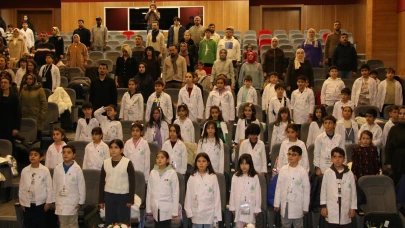 İnönü Üniversitesi’nde "Kâşif Çocuklar" Mezun Oldu: 80 Minik Kâşif