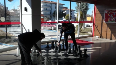 Battalgazi Engelsiz Yaşam Merkezi’nde Yeni Dönem: Karanlık Oda Terapisi