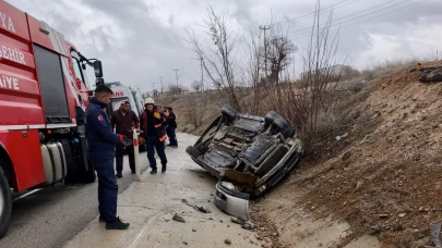 Tavşantepe’de feci kaza: Otomobil takla attı, 4’ü çocuk 6 yaralı!