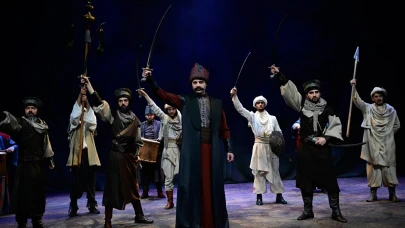 Timur ve Yıldırım oyunu Dünya Tiyatrolar Günü’nde ücretsiz sahnelenecek!