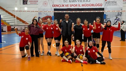 Kars’ta Malatya rüzgarı: Filenin Kraliçeleri 44 şampiyon oldu!