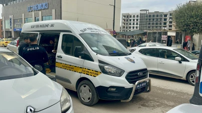 Kardeş Kavgası Kanlı Bitti: Bıçak Başka Sokakta Bulundu!