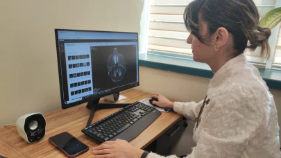 Doç. Dr. Fatma Ebru Algül Uyardı: Huzursuz Bacak Sendromu Yaşam Kalitesini Bozuyor