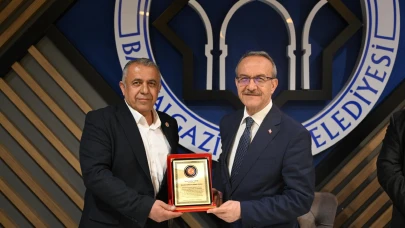 Malatya Valisi Seddar Yavuz’a Muhtarlardan “Asrın Valisi” Ödülü