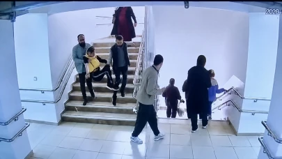 Depremde Öğretmenler: Öğrencilerini Kucaklayıp Güvene Taşıdılar
