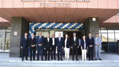 Arapgir'de Mehmet Ali Aydınlar Fen Lisesi Mezuniyet Töreni