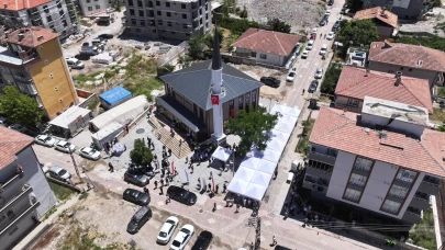 Malatya'da Hacı Hüseyin Kölük Camii İbadete Açıldı