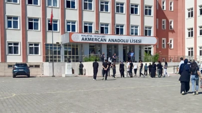 Malatya'da YKS Sorunsuz Tamamlandı: Polis Öğrencilere Yardım Etti