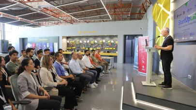 TÜBİTAK Destekli "Yapay Zekâ Atölyesi" İnönü Üniversitesi’nde Başladı!