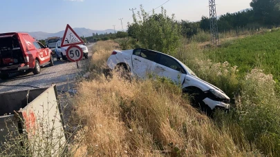 Doğanşehir’de Kamyonet ile Otomobil Çarpıştı: 3 Yaralı!