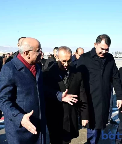 Bakan Kurum, Çalışmaları yerinde incelemek üzere Malatya'da.