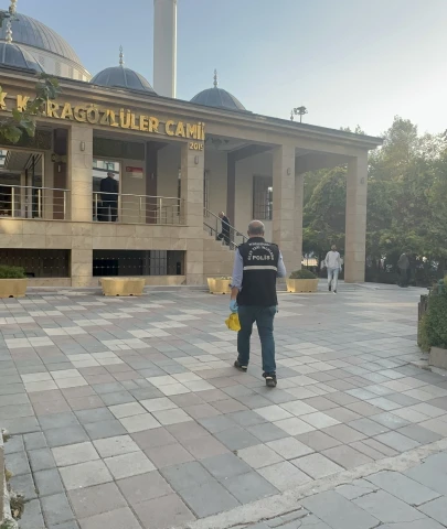 Cami Tuvaleti Önünde Unutulan Çanta ve Benzin Polisi Alarma Geçirdi