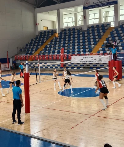 Voleybol Kadınlar Liginde, Malatya Nicer Hotel Set Vermeden Kazandı
