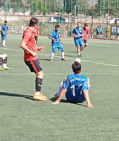 Malatya U18 Gençler Futbol Ligi'nde Heyecan Dorukta