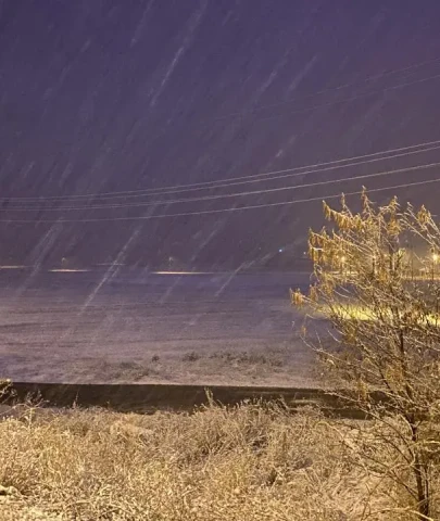 Hekimhan–Kangal Karayolu Yoğun Kar Yağışı Geçici Trafiğe Kapatıldı