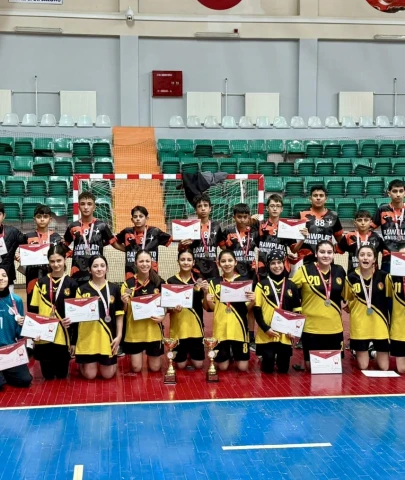 Malatya'da Hentbolun "Yıldızları" Belli Oldu: İşte Şampiyon Okullar