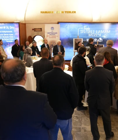 Bir Kent Bir Kadraj Fotoğraf Sergisi Tahtalı Hamam Müzesi'nde Açıldı