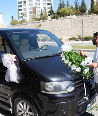 Genç Çifte Başkan Jest’i: Makam Aracı Gelin Arabası Oldu