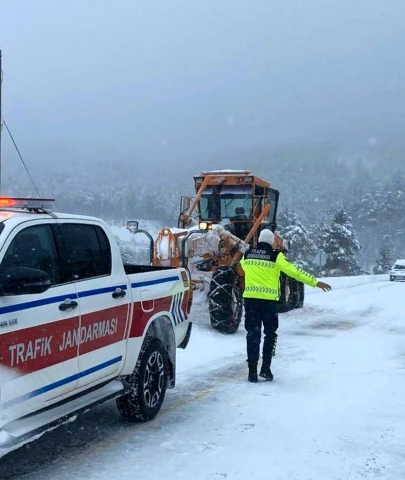 Sürücülerin Dikkatine: Darende’de Kapanan Yollar Yeniden Açıldı