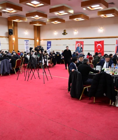 Malatya’da 3 Başkan Gazetecilerle Buluştu: "Eleştiri Yol Göstericidir"