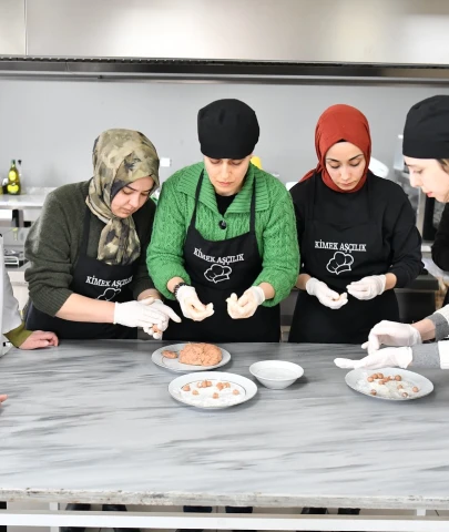 Yeşilyurt’ta Meslek Kapısı: Gastronomi ve Bilgisayar Kurslarına İlgi