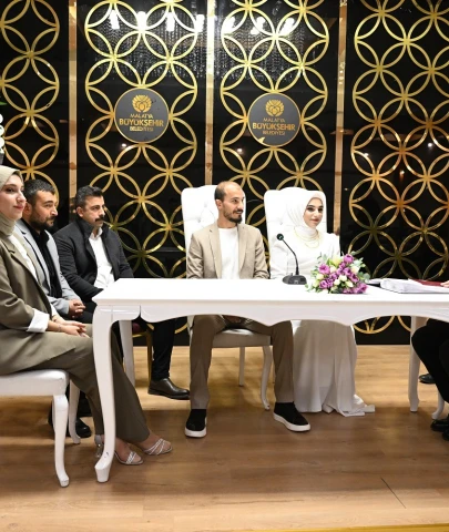 Yeşilyurt’ta O Kesime Nikah Ücretsiz: Başkan Geçit Talimatı Verdi