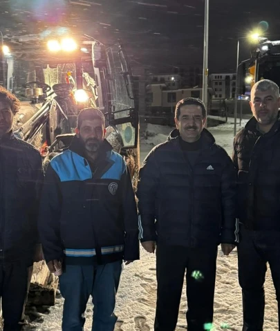 Başkan Taşkın’dan Kar Nöbeti: Siz Rahat Uyuyun Biz Sahadayız