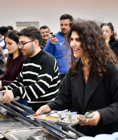 Yeşilyurt Belediyesi Üniversitede Gönül Sofrası Kurdu