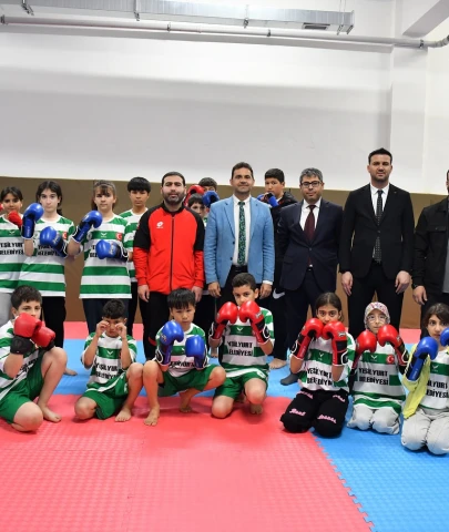 Yeşilyurt Belediye'sinden İkizce'ye Modern Spor Salonu Yatırımı