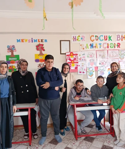 Kadın Kolları’ndan Darende ziyareti: Özel bireylerle bir araya geldiler