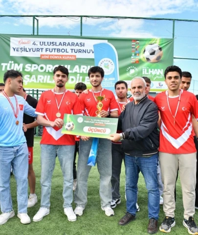Yeşilyurt’ta “Mini Dünya Kupası” Heyecanı: Şampiyon Belli Oldu