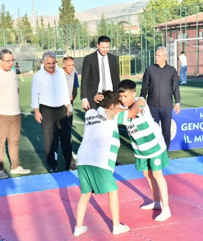 Yeşilyurt'ta Yaz Spor Okulları ve Spor Akademisi Coşkuyla Açıldı