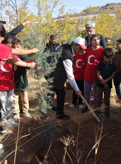 Malatya’da Cumhuriyetin 102. Yılı 102 Fidanla Kutlandı