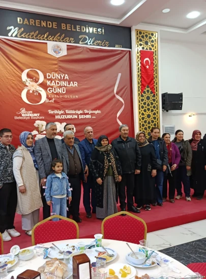 Darende'de 8 Mart'a Özel Dev İftar: 600 Kadın Bir Araya Geldi