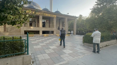 Cami Tuvaleti Önünde Unutulan Çanta ve Benzin Polisi Alarma Geçirdi