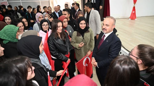Bakan Yardımcısı Turan: Türkiye Her Masada Var Artık