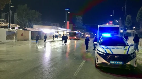 Valilik Yanında Doğalgaz Borusu Patladı, Yol Trafiğe Kapatıldı