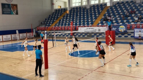 Voleybol Kadınlar Liginde, Malatya Nicer Hotel Set Vermeden Kazandı