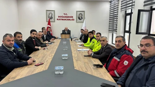 Doğanşehir Kışa Hazırlanıyor: Kaymakam Sungur'dan "Kesintisiz Hizmet" Talimatı