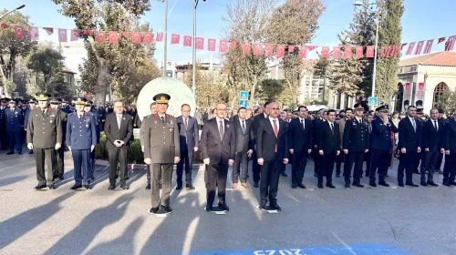 Malatya’da 10 Kasım Töreni: Atatürk Özlem ve Minnetle Anıldı