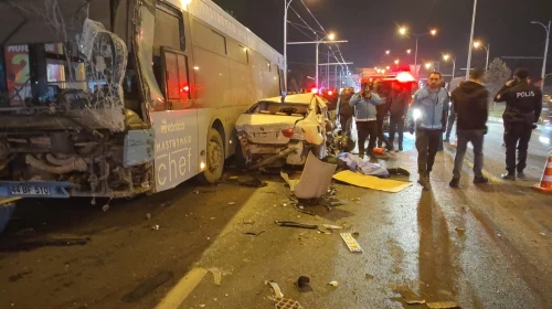 Yimpaş Kavşağında Feci Kaza: İki Kişi Hayatını Kaybetti, Üç Kişi Yaralandı